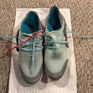 OluKai Women's MIKILI Sneakers